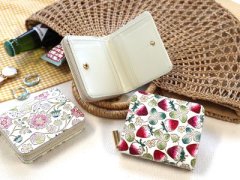 【新商品】ぐるっとファスナーのお財布の後継「二つ折りファスナーミニ財布」が発売です！