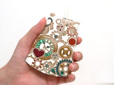 画像4: 時の歯車＜青緑＞ ベルキーケース（金唐柄）［t］ (4)