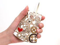 画像4: 時の歯車＜赤黒＞ ベルキーケース（金唐柄）［t］ (4)