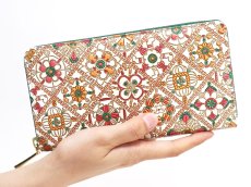 画像4: 【Xmas柄】キャンディクロッシェ ぐるっとファスナーの長財布［t］ (4)