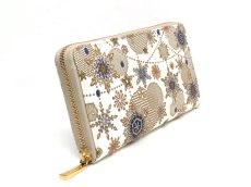 画像2: 【Xmas柄】スノーオーナメント＜ラピス＞ ぐるっとファスナーの長財布（金唐柄）［t］ (2)
