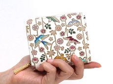 画像4: 枝垂れ花鳥 二つ折りファスナーミニ財布［t］ (4)
