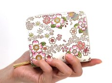 画像4: かすみ桜 二つ折りファスナーミニ財布［t］ (4)