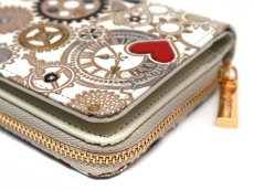 画像3: 時の歯車＜赤黒＞ 二つ折りファスナーミニ財布（金唐柄）［t］ (3)