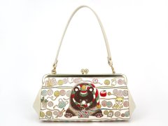 完売【予約限定】編むくま がま口ハンドルクラッチ