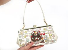 画像4: 完売【予約限定】編むくま がま口ハンドルクラッチ (4)