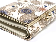 画像4: 【Xmas柄】スノーオーナメント＜ラピス＞ 三つ折りミニ財布（金唐柄）［t］ (4)