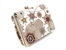 画像3: 【Xmas柄】スノーオーナメント＜ブロンズ＞ 三つ折りミニ財布（金唐柄）［t］ (3)