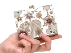画像5: 【Xmas柄】スノーオーナメント＜ブロンズ＞ 三つ折りミニ財布（金唐柄）［t］ (5)