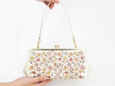 画像4: 完売【予約限定】金唐小花 がま口ハンドルクラッチ（金唐柄） (4)
