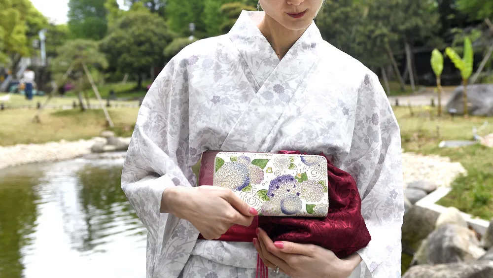 文庫屋大関 ぐるっとファスナーの長財布