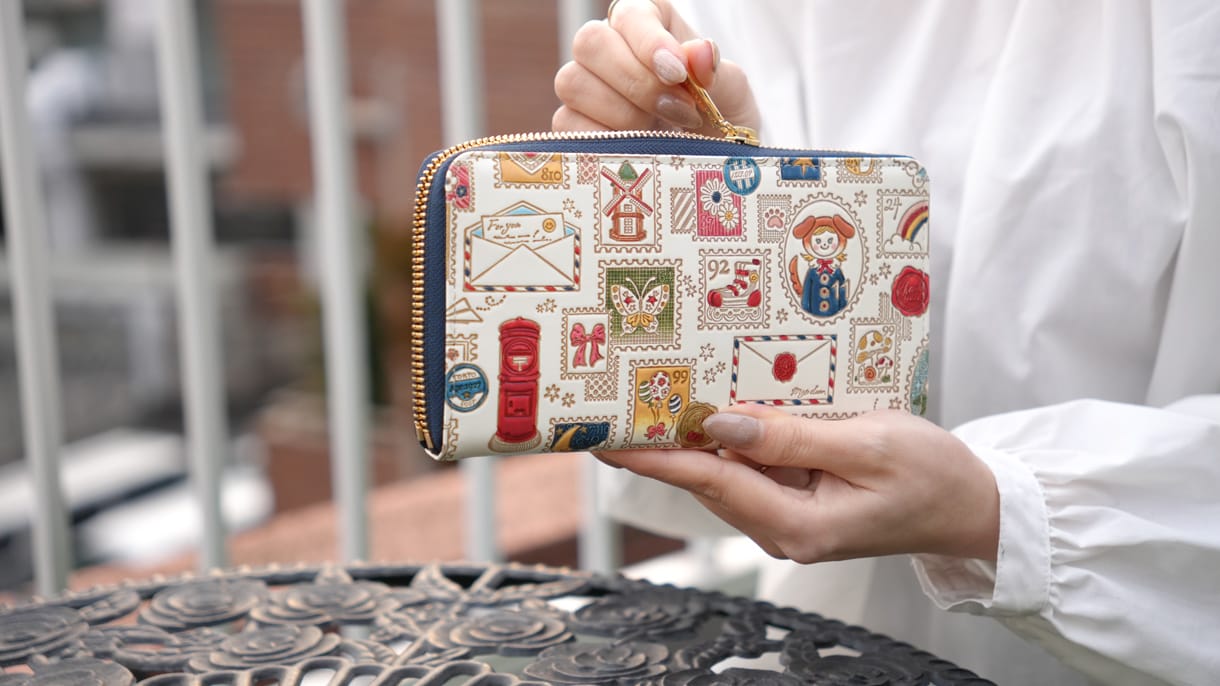 文庫屋大関 ぐるっとファスナーの長財布