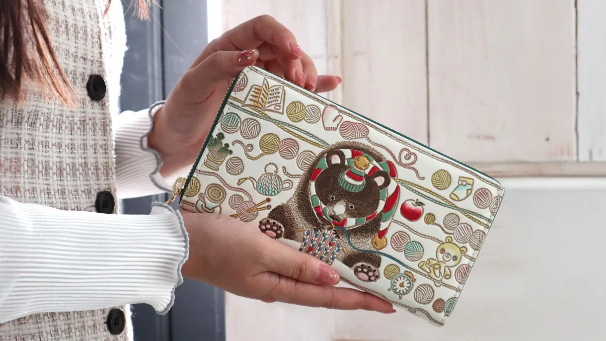 文庫屋大関 ぐるっとファスナーの長財布